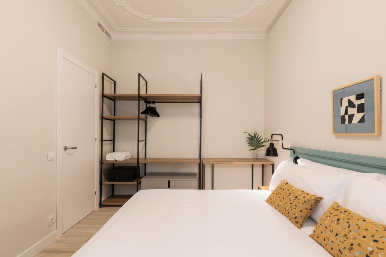 Aspasios Gracia Apartments Barcelona Exterior photo